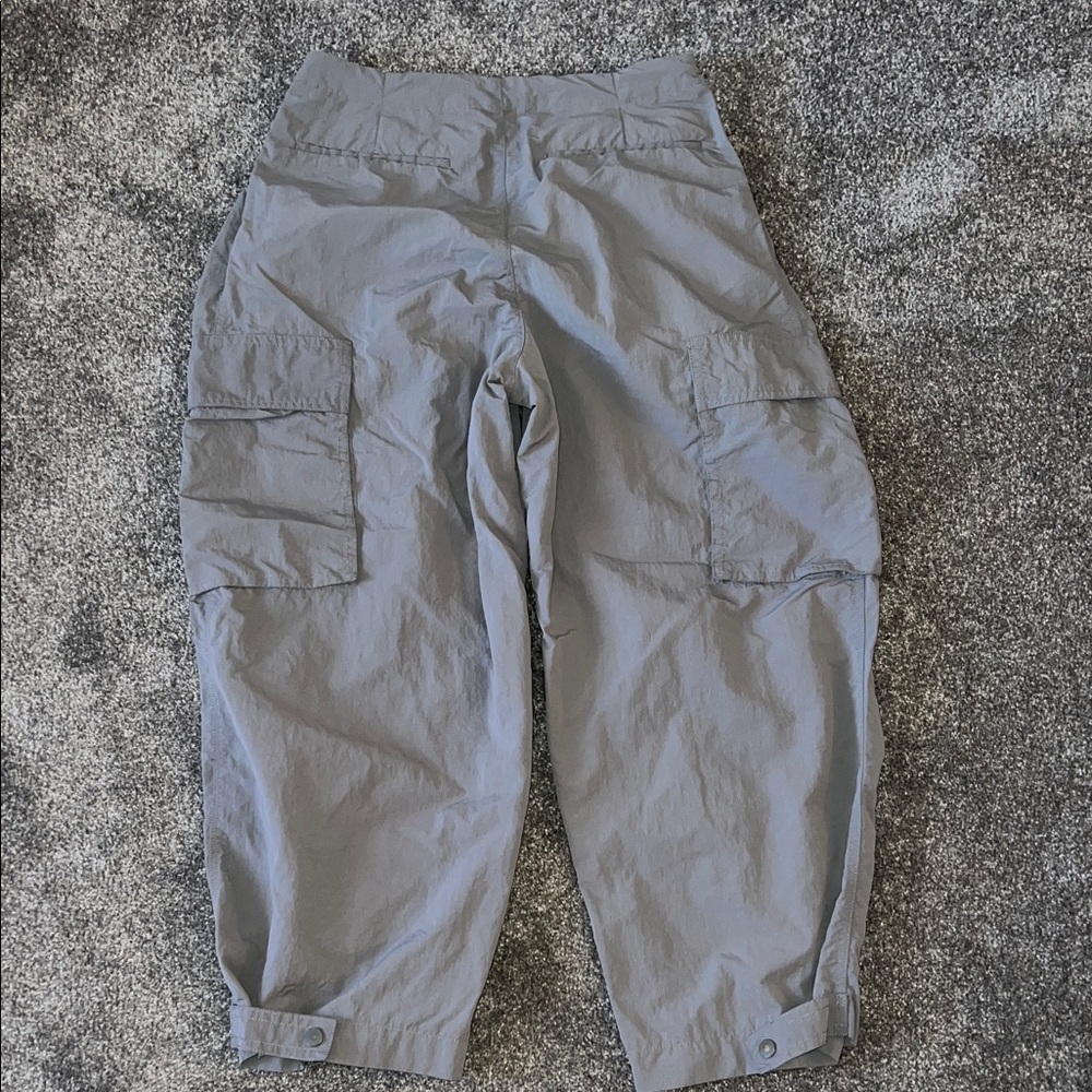 Zara Women’s Gray Nylon Cargo Pants Trousers Size CS - Picture 5 of 5